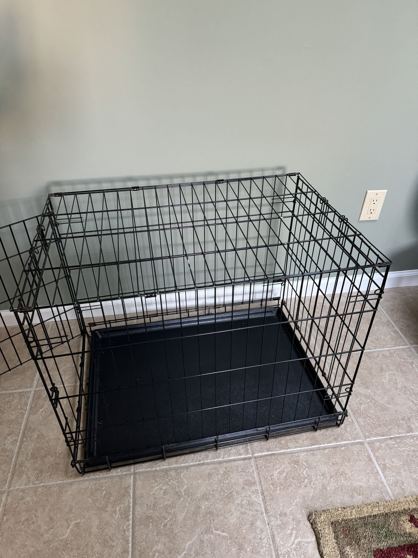 Medium Dog Crate -wire , Tray Underneath