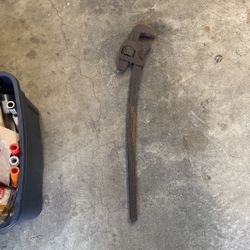 Pipe Wrench