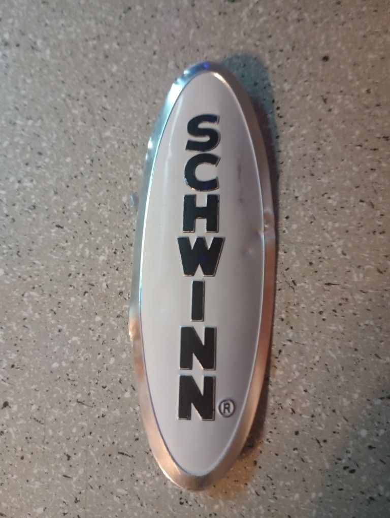 Schwinn Badge