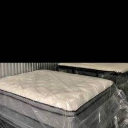Queen bed. pillow top can deliver new