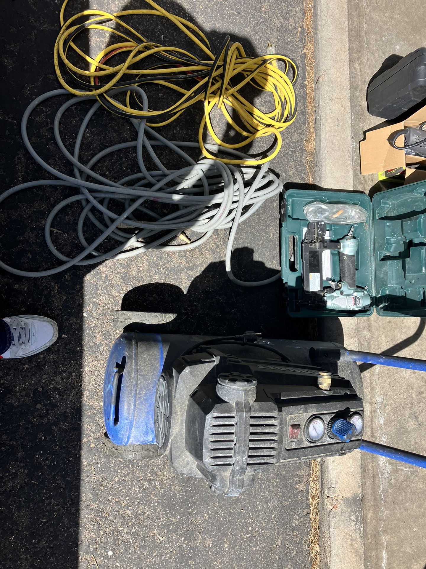8 Gallon Kobalt Compressor, 50’ Hose, Industrial Extension Cord And Brad Nailer