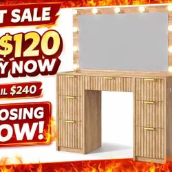 ❤️‍🔥 🔥Fluted Make Up Vanity 🔥🐵$120