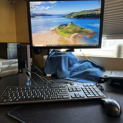 Dell Computer, Complete with Monitor KBD & Mouse 