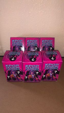 K-pop Demon Hunters figures