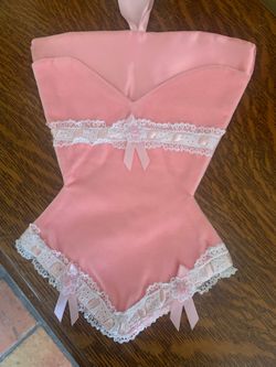 Lingerie/accessory Holder