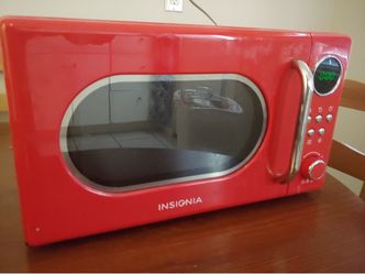 Retro Compact Microwave