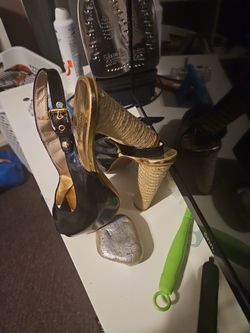 Michale Kors espadril heels.never worn size  8m