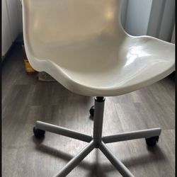 Chair $15
