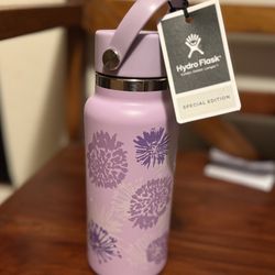Brand New 32oz Hydro Flask 