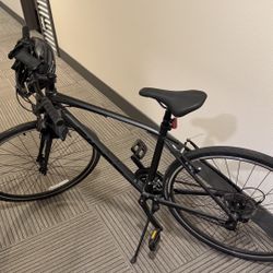 Bicycle (Giant - Escape3) + Lock + Helmet + Phone Holder + Air Pump