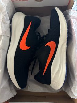 Nike Revolution 7