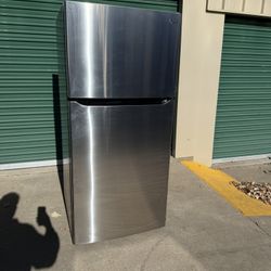 Delivery+Install! LG 2022 Refrigerator 