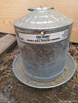 Poultry Feeders/drinkers
