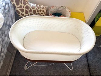 Snoo Bassinet for sale