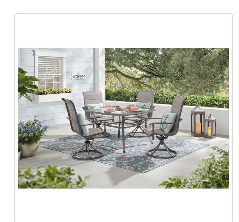 Patio Dining Chair Only. Set Is Missing Table