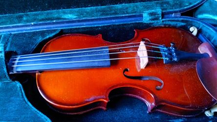Classical strings violin 1/4 size