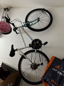 Dynacraft Mountain Bike White and Teal