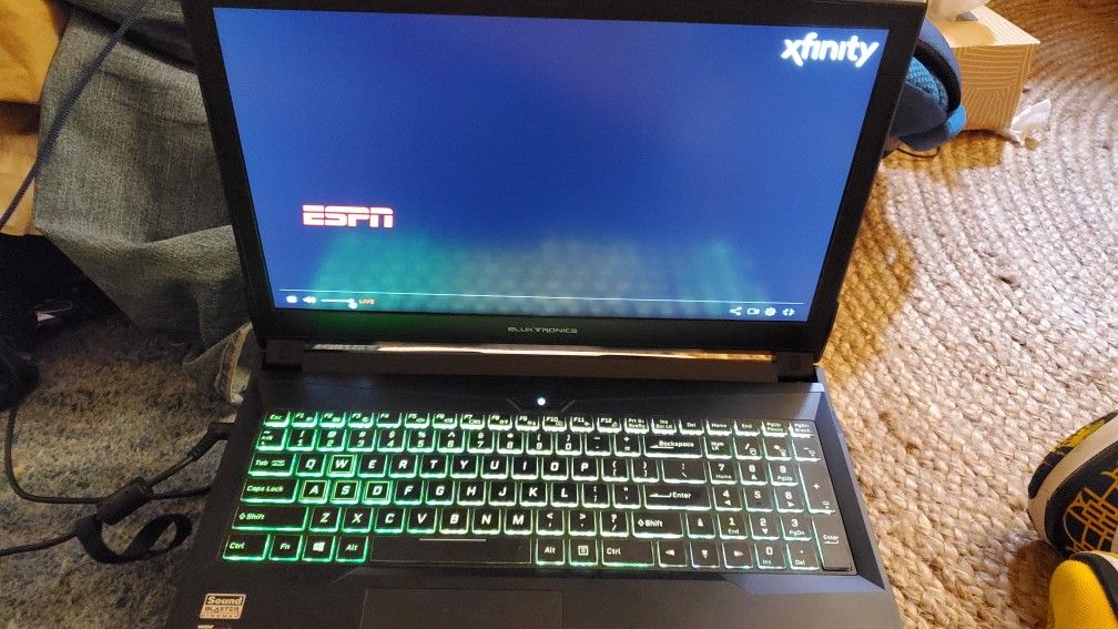 Eluktronics N850HK1 Gaming Laptop