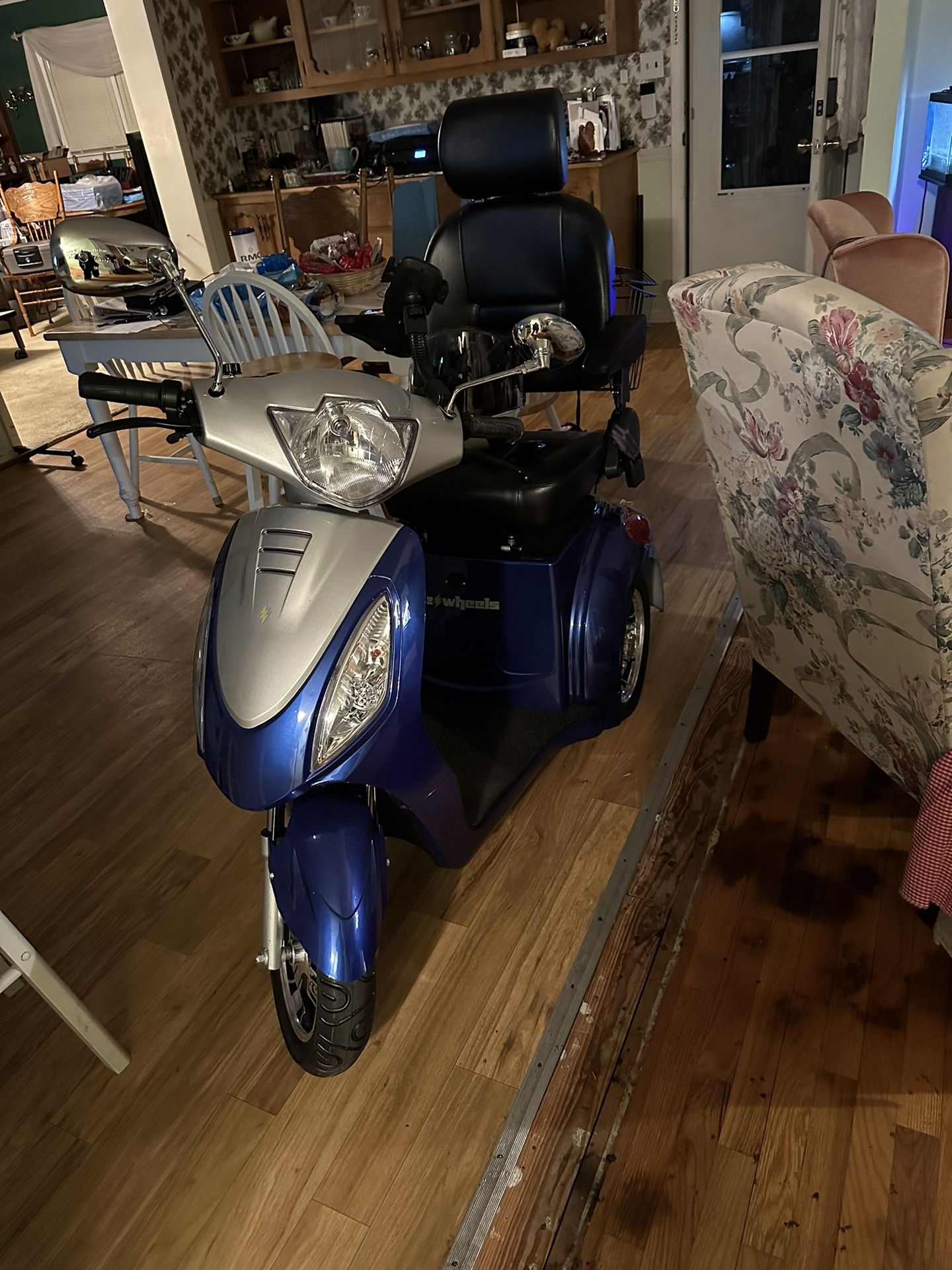 Electric 3 Wheel Scooter