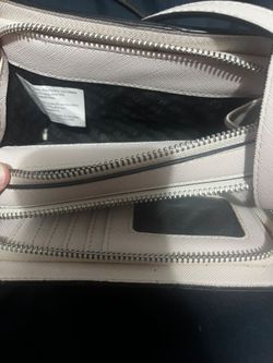 Steve Madden Beige Small Crossbody Bag Zip Closure Detachable Strap Pockets