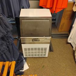 Commercial Ice Maker Machine - 95lbs Daily Production, 33lbs Ice Storage, Stainless Steel Freestanding & Under Counter Ice Maker, Ideal Ice Maker for 