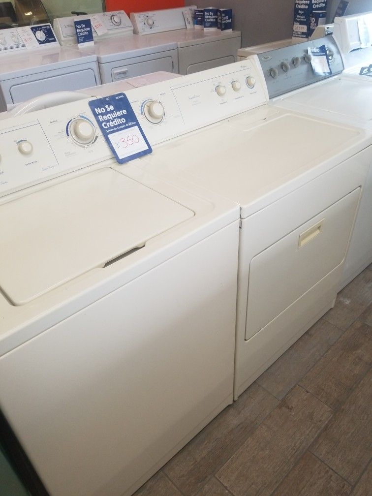 Whirlpool Laundry Set