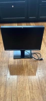 HP LP2275 22-inch LCD Computer Monitor