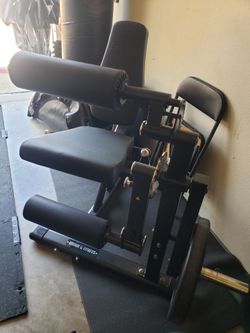 Leg Extension/Leg Curl machine