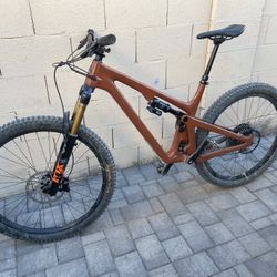 Yeti Sb130