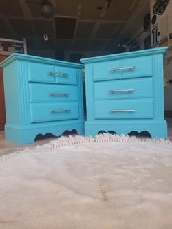 Nightstand Set: Live Oak Area To Pick Up 