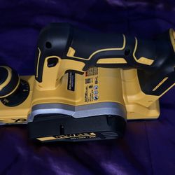 Dewalt 20V MAX Li-Ion brushless planer 