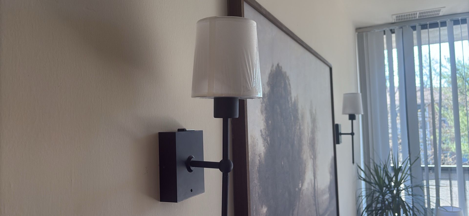 Wall Sconce Battery