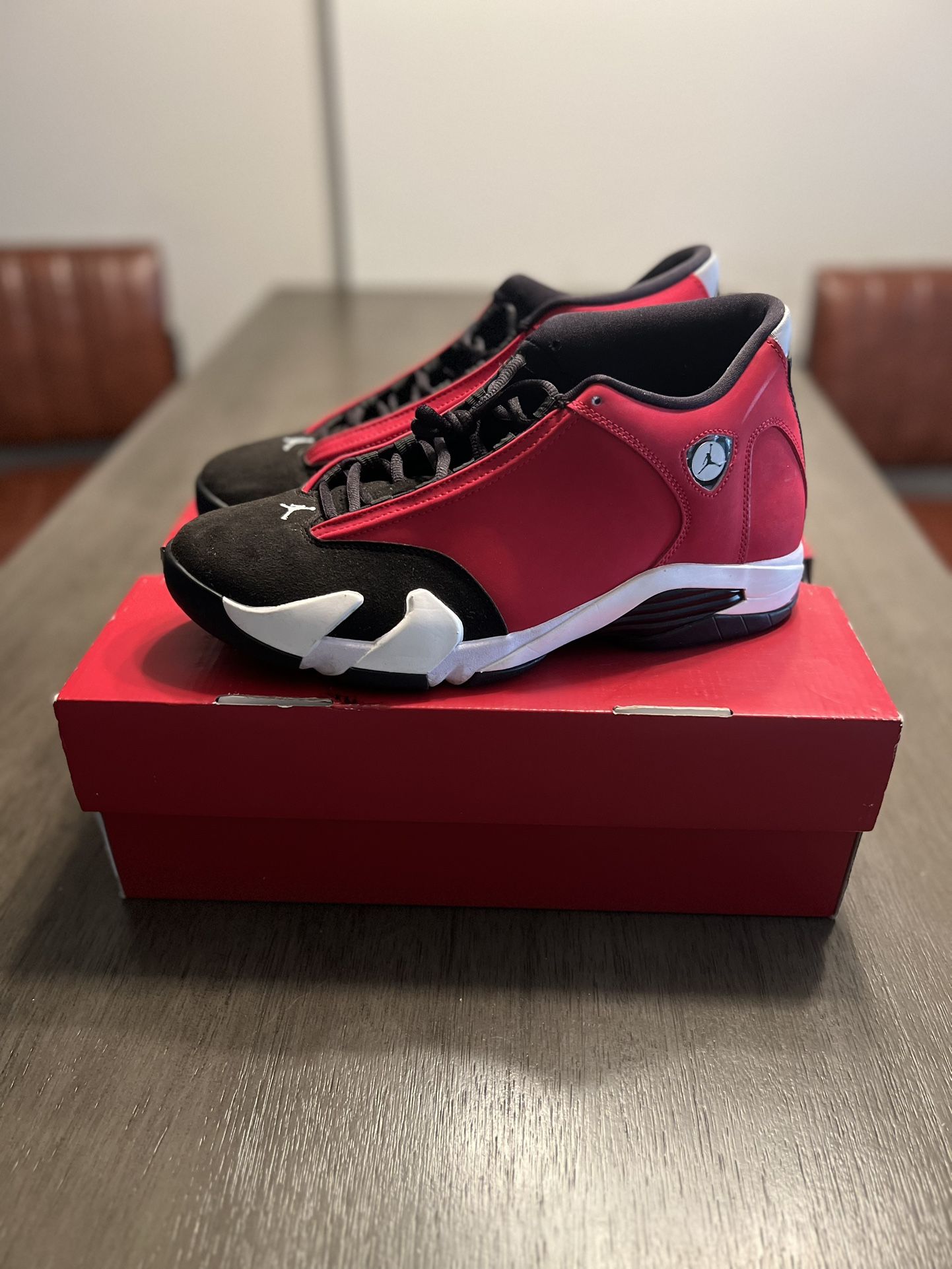 Air Jordan 14 Toro