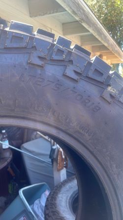 LT275/70R18