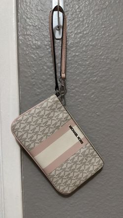 pink michael kors wristlet