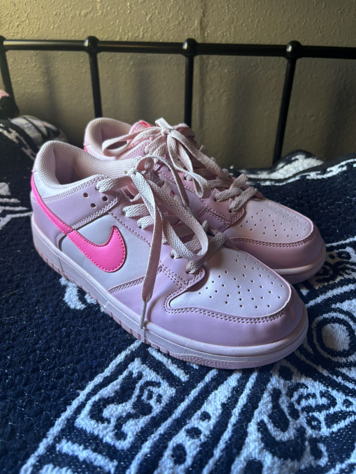 Brand new Triple Pink Dunks 