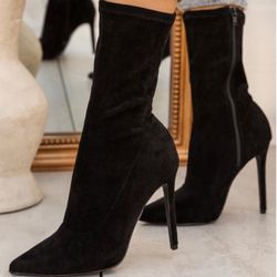 MissLola, black heels, size 7.5