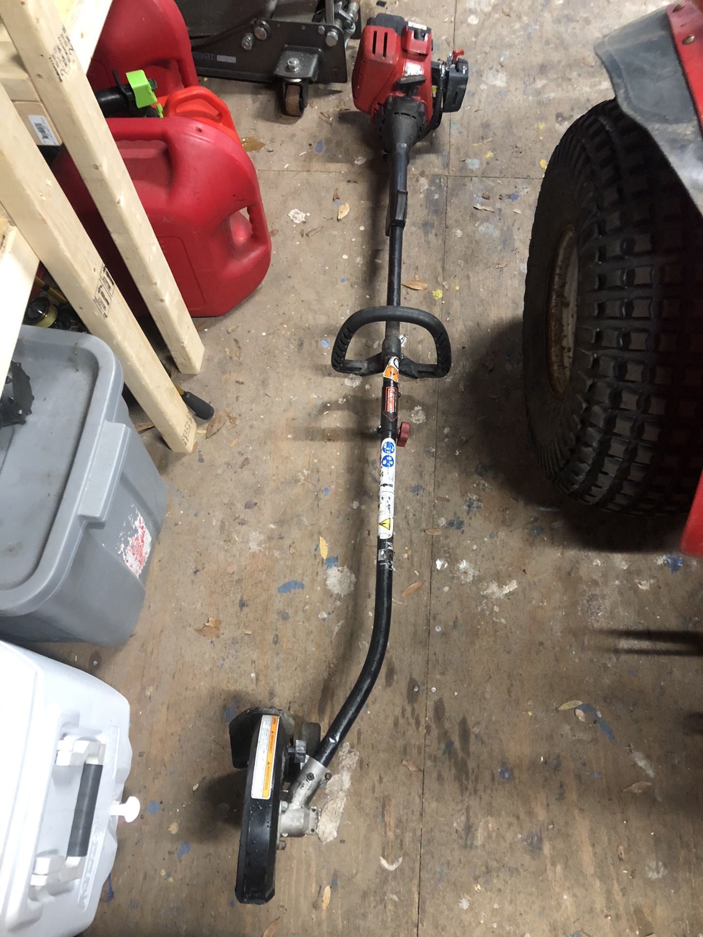 Craftsman edger with interchangeable ends