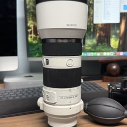 Sony 70-200 f/4 - MINT - $900 firm. Local pickup.