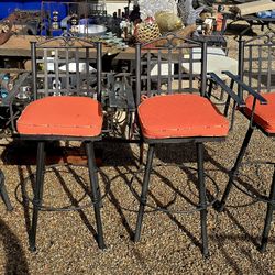 $600  ARIZONA IRON 4 SWIVEL BARSTOOLS WITH SUNBRELLA CUSHIONS 
