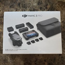 DJI Mavic 3 Pro Cine Premium Combo (DJI RC Pro)