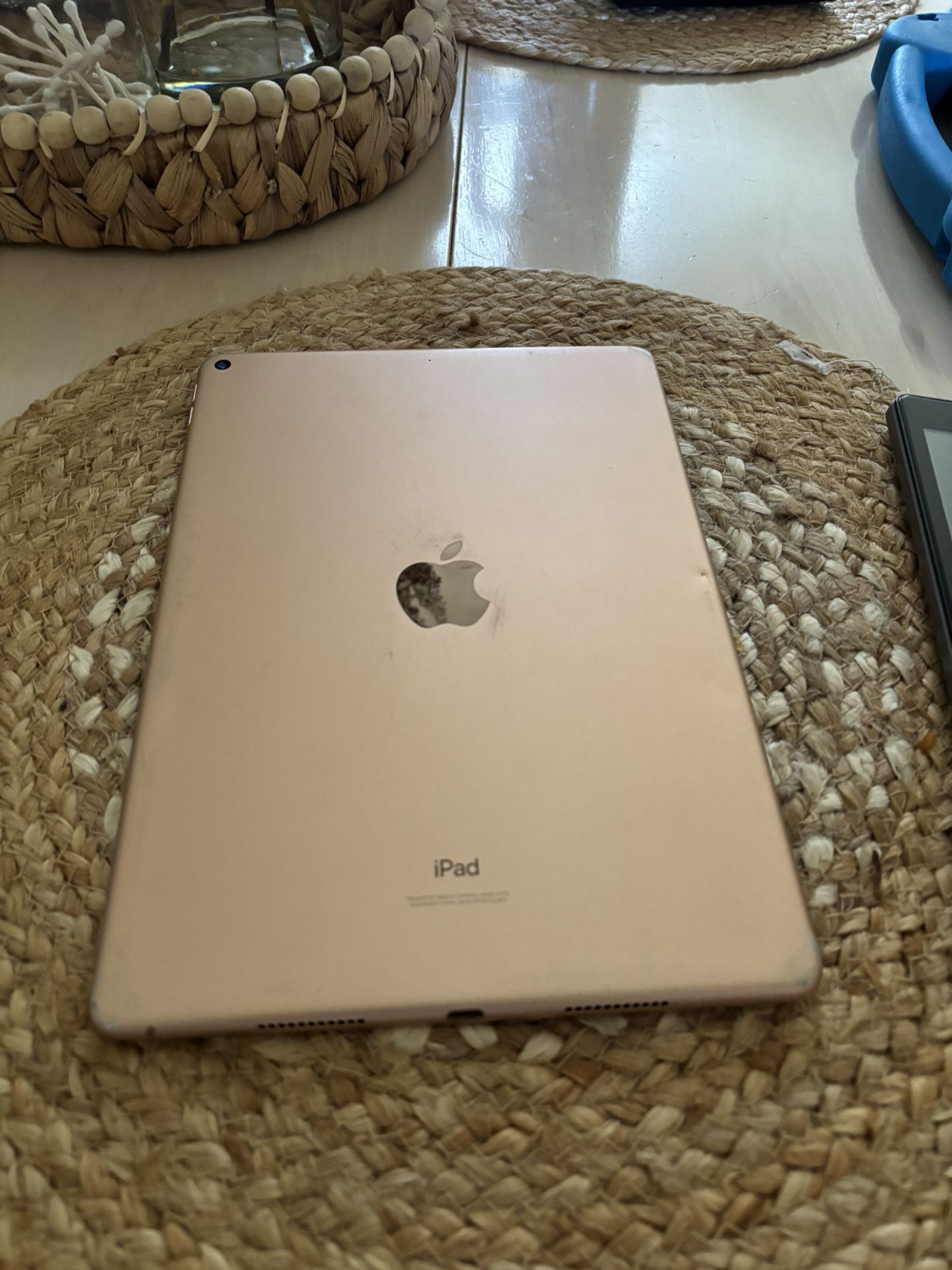 Apple Tablet For Parts