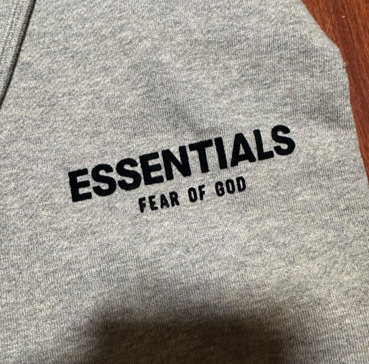 π₯ FEAR OF GOD ESSENTIALS SWEATPANTS β DARK OATMEAL β SIZE L (NEW)