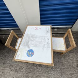 Kids outdoor/indoor Table $20