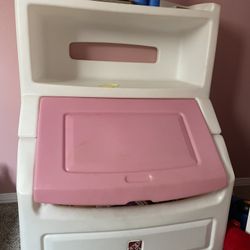 Step 2 Toy Box W/ Shelf Pink Large