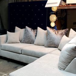 Beautiful Grey Sectional Free Delivery 🚚 