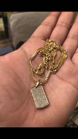 10k diamond pendant