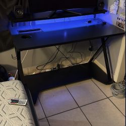 Black Gaming Desk