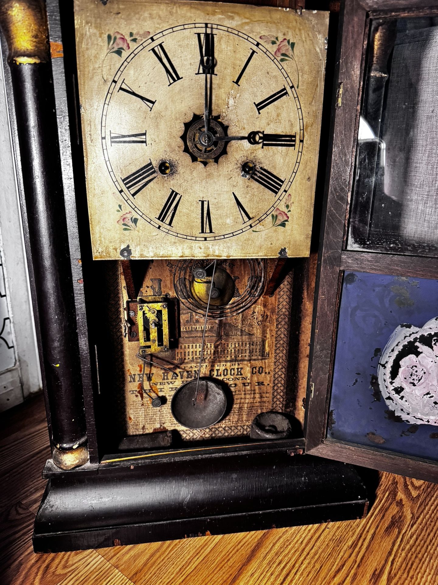 19th Century New Haven Clock Co. Mantle Clock