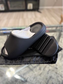 Yeezy Slides
